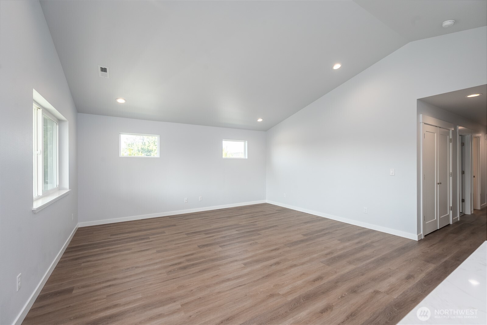 123 E 9th Avenue 58 Property Photo 13