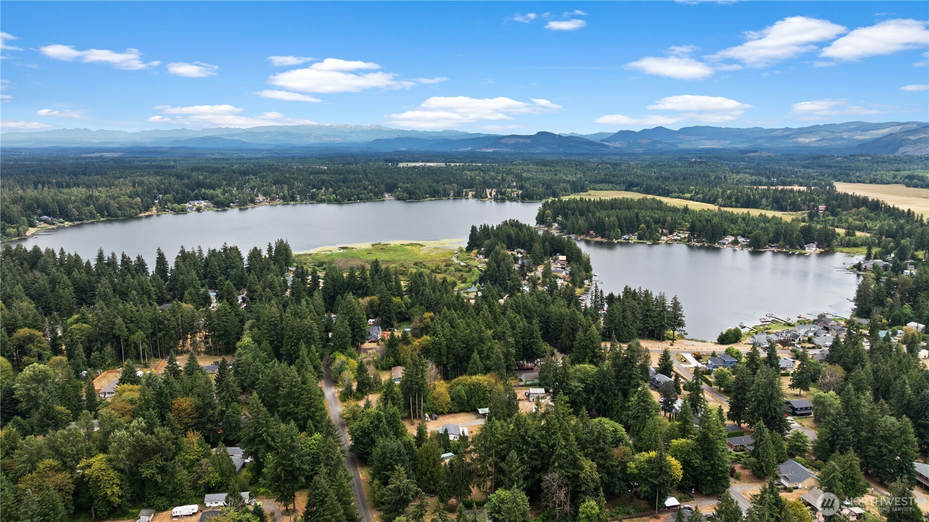 16033 Agate Street Property Photo 3