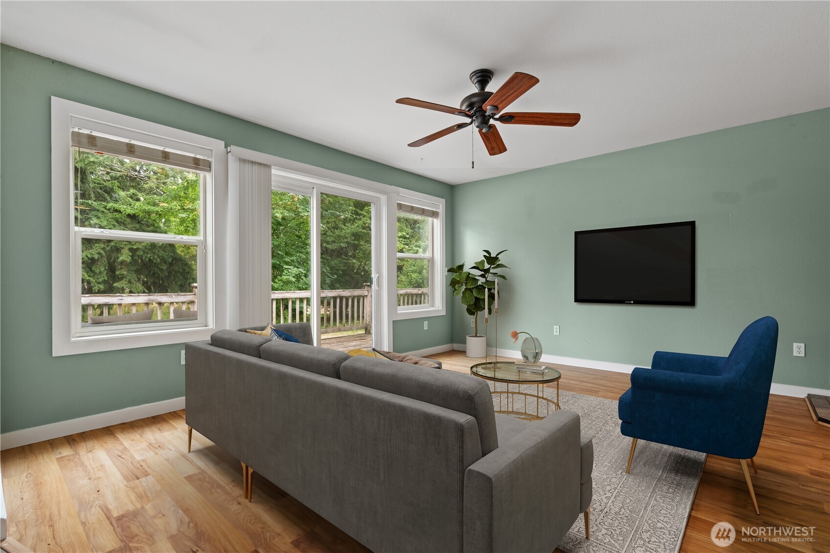 16033 Agate Street Property Photo 12