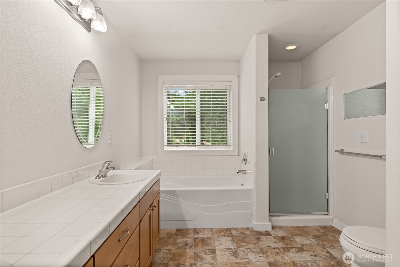 16033 Agate Street Property Photo 17