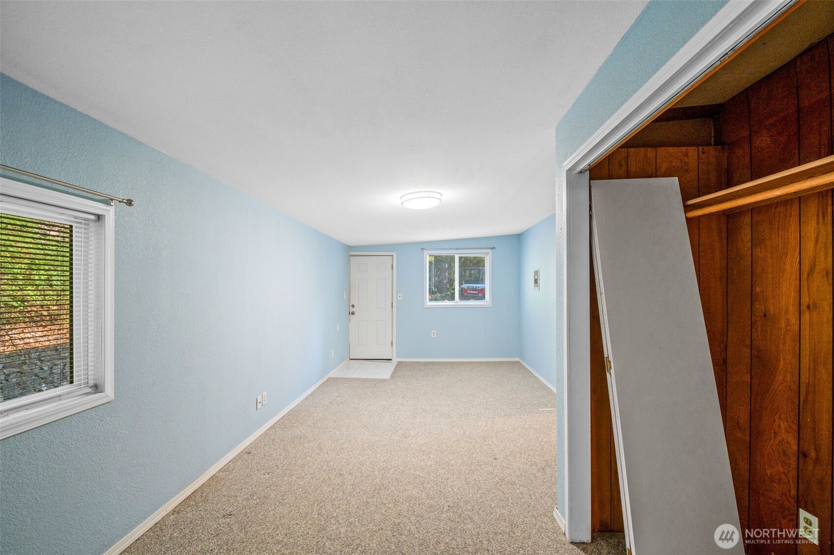 2413 Westwind Drive Property Photo 15