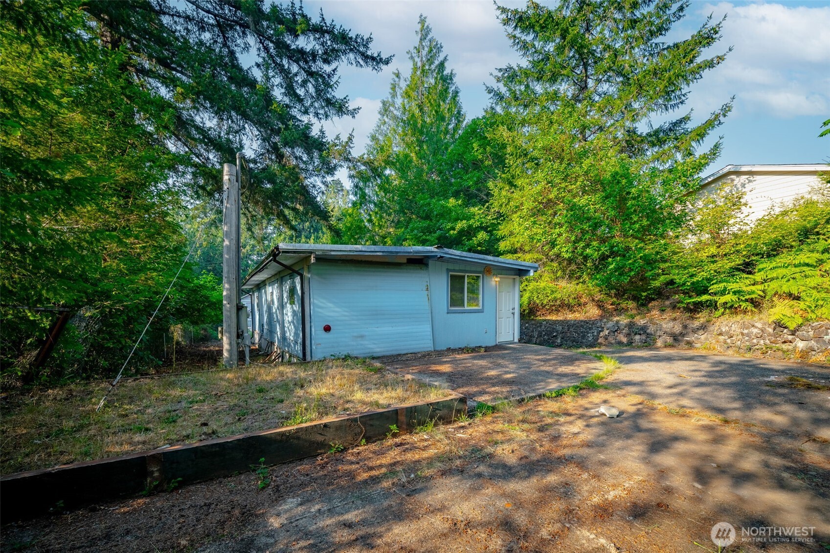 2413 Westwind Drive Property Photo 25