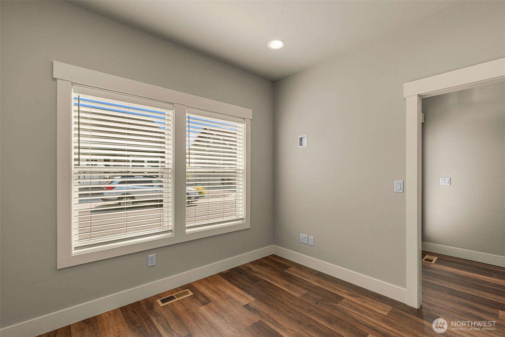 211 Solomon Loop Property Photo 13