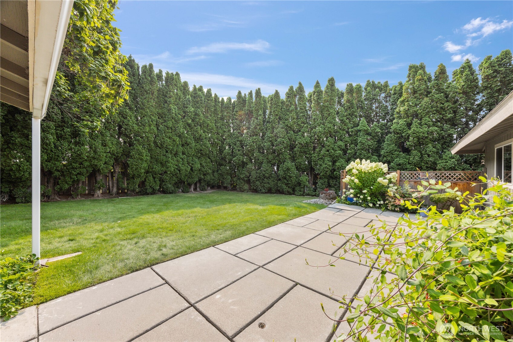 903 Selkirk Place Property Photo 11