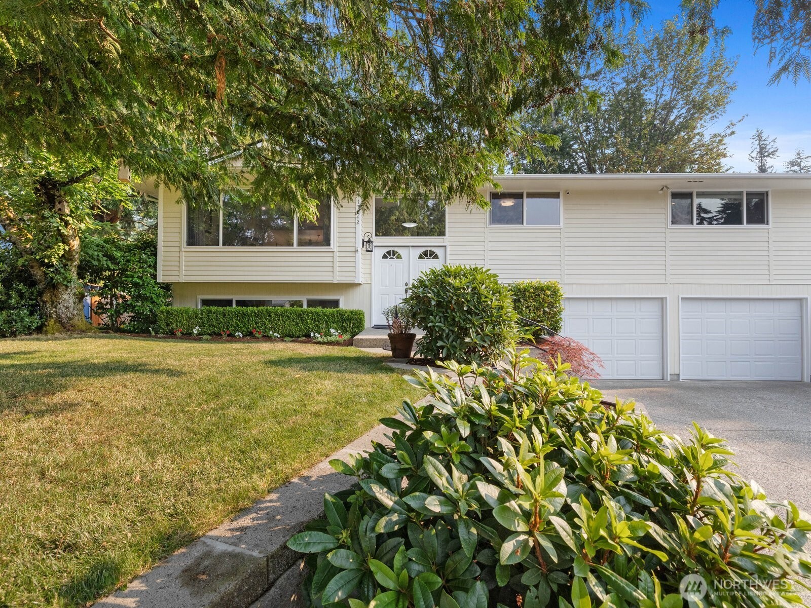 13042 Se 184th Place Property Photo 1