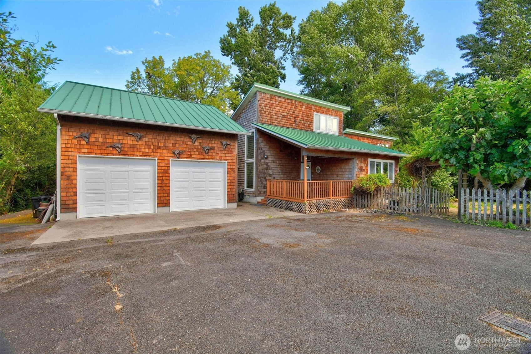 347 E Birnie Slough Road Property Photo 1