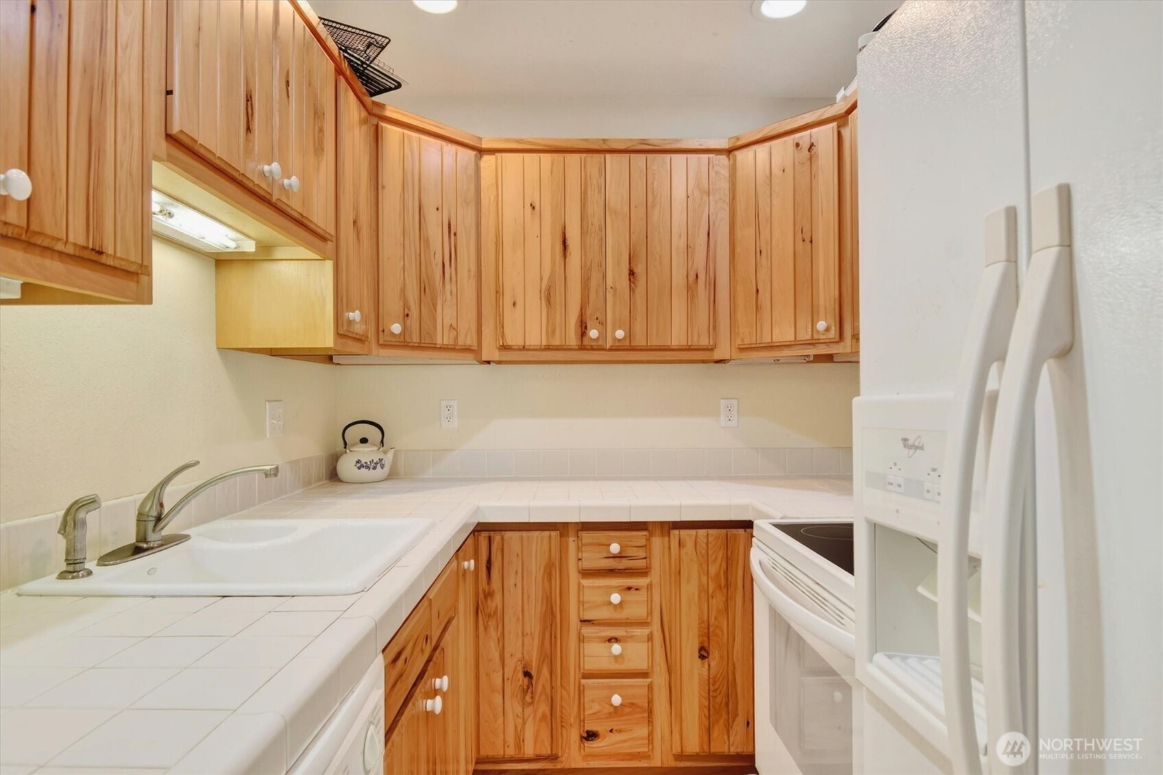 347 E Birnie Slough Road Property Photo 10