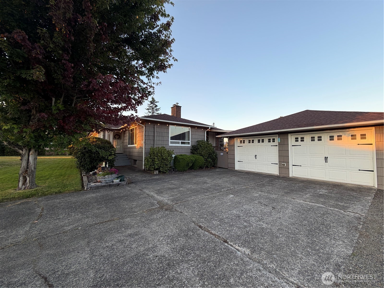 361 Second Avenue Property Photo 4