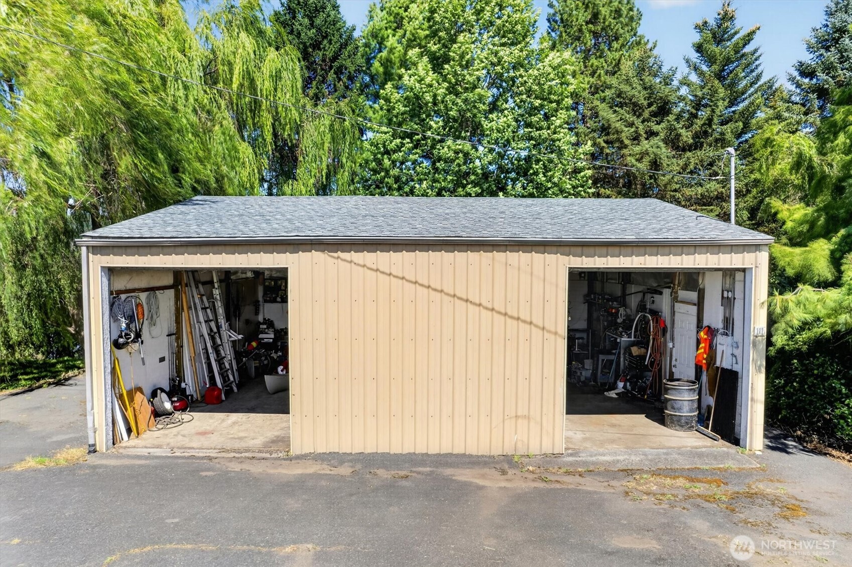 111 E Birnie Slough Road Property Photo 5