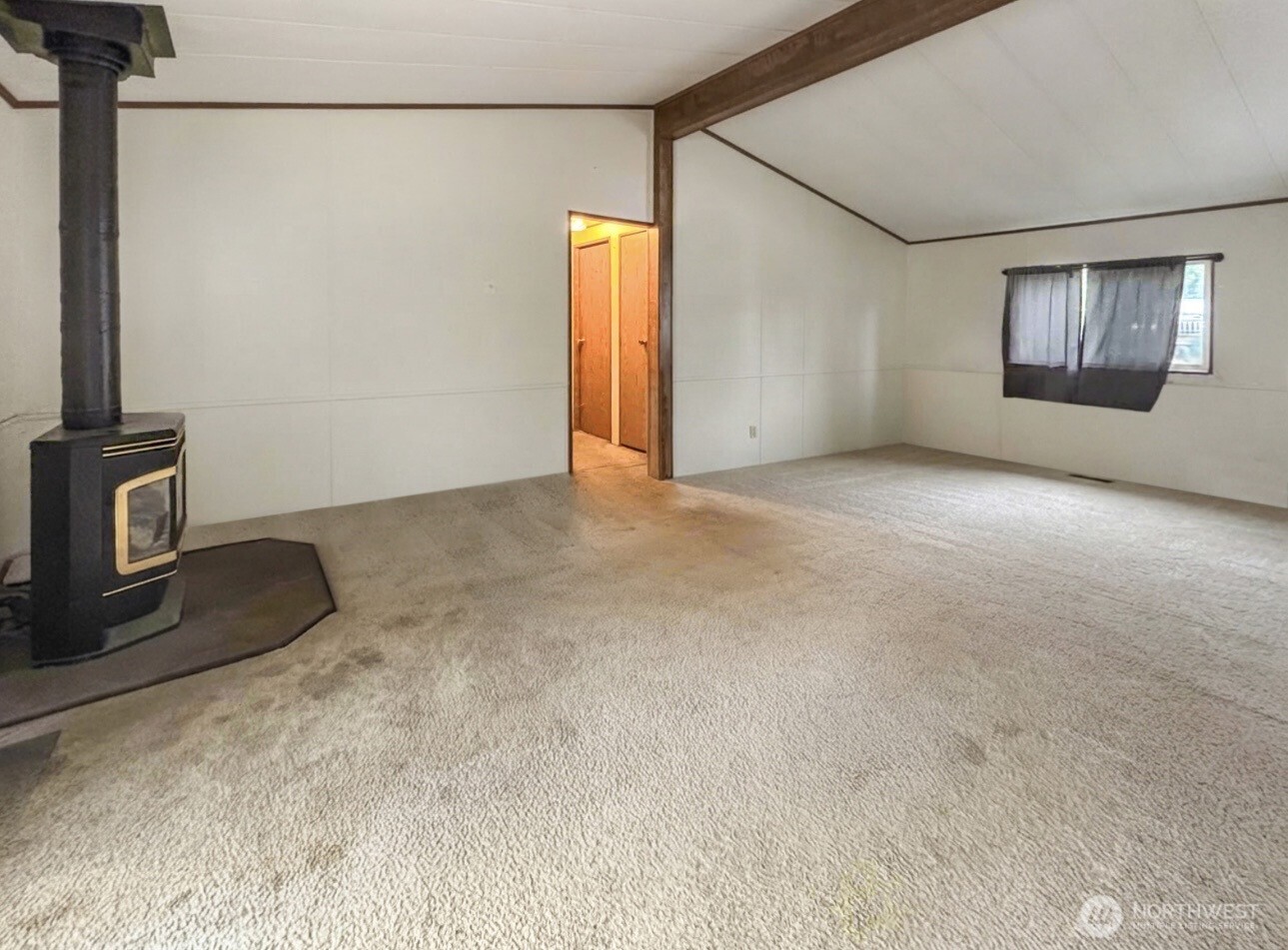 31 Spruce Lane Property Photo 5