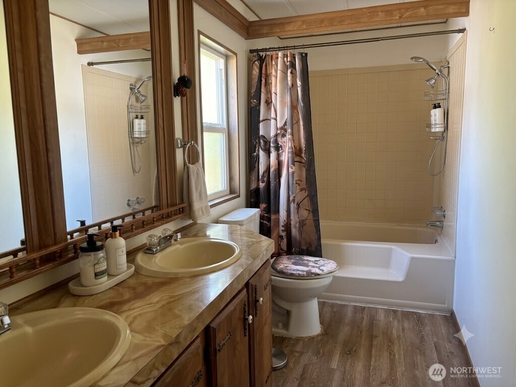 31 Spruce Lane Property Photo 15