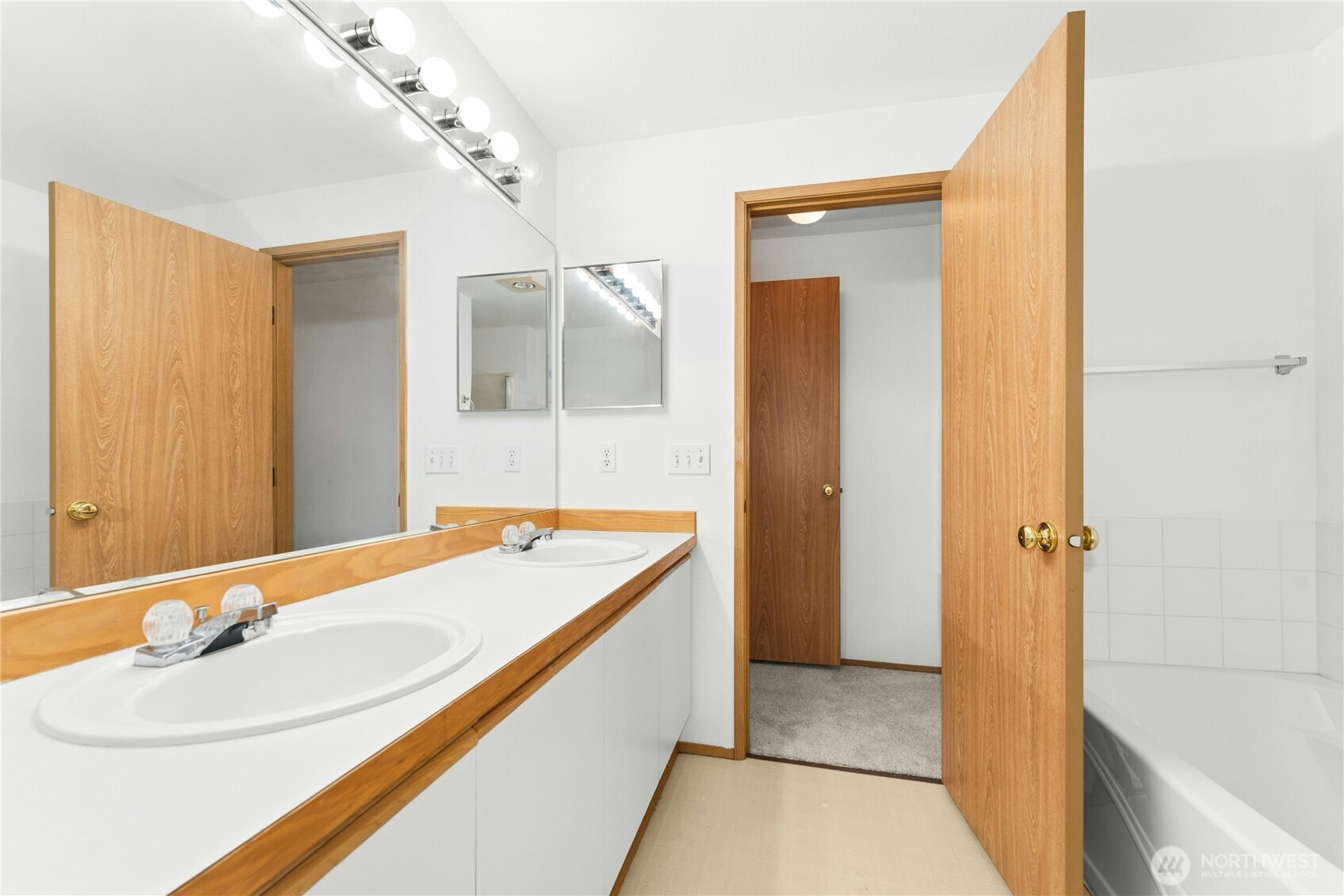 23326 55th Avenue 11-1 Property Photo 18