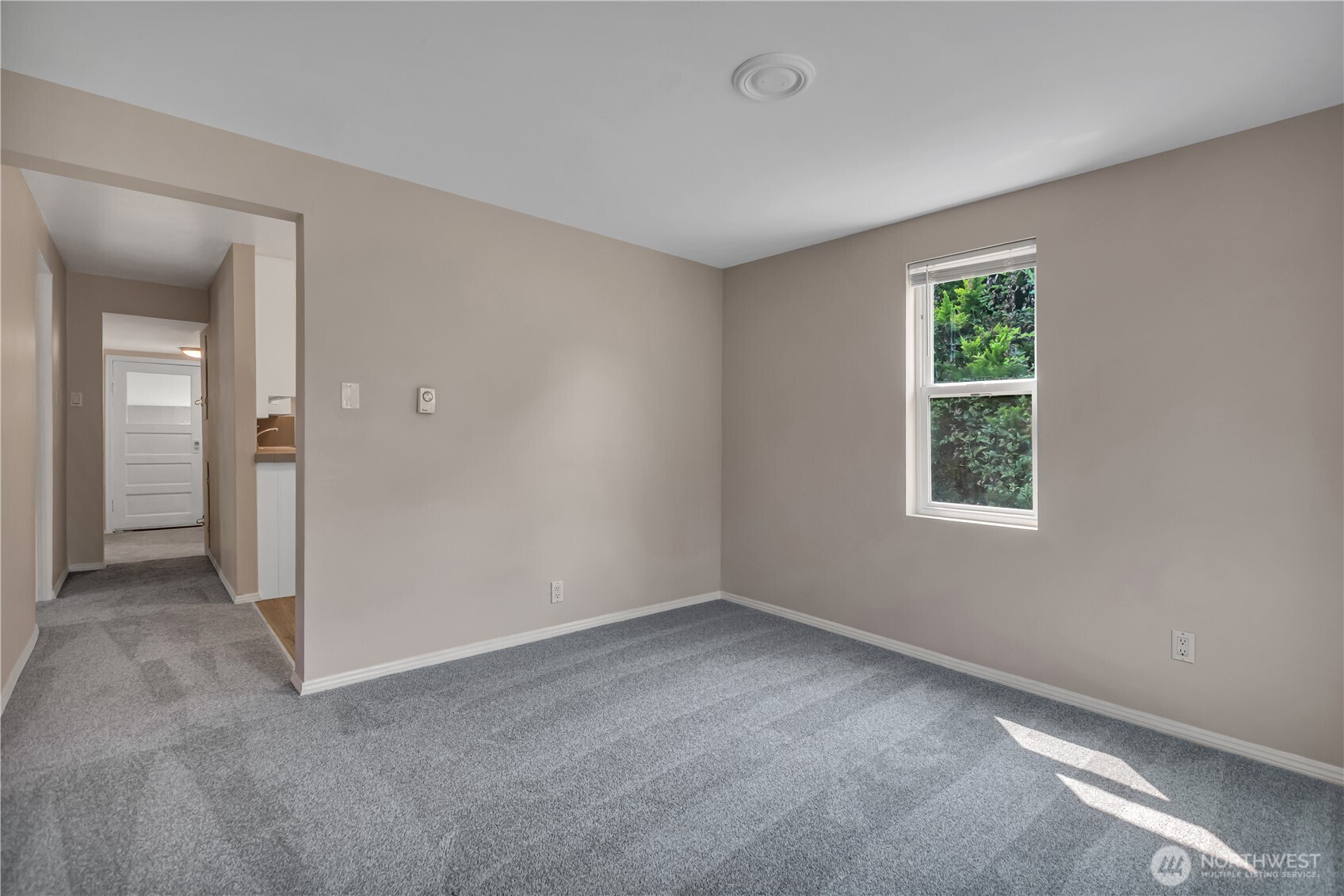 4613 S 125th Street Property Photo 6