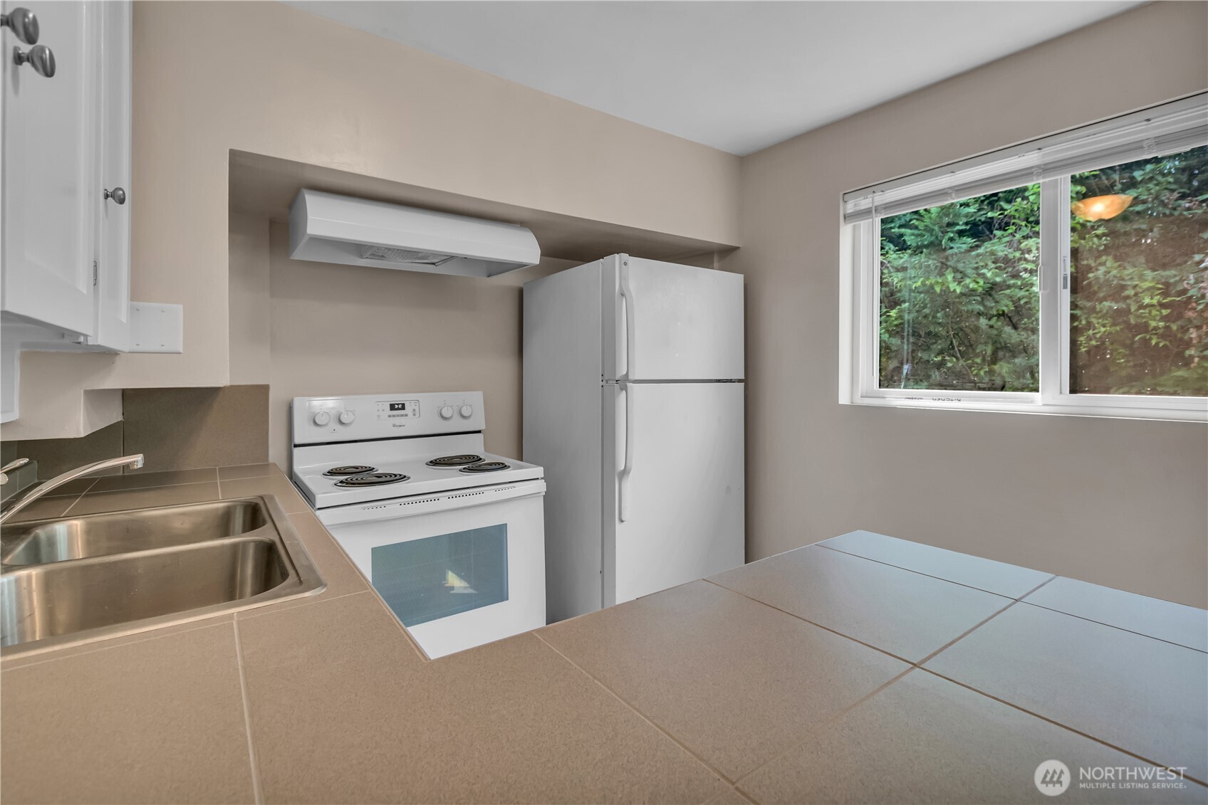 4613 S 125th Street Property Photo 12