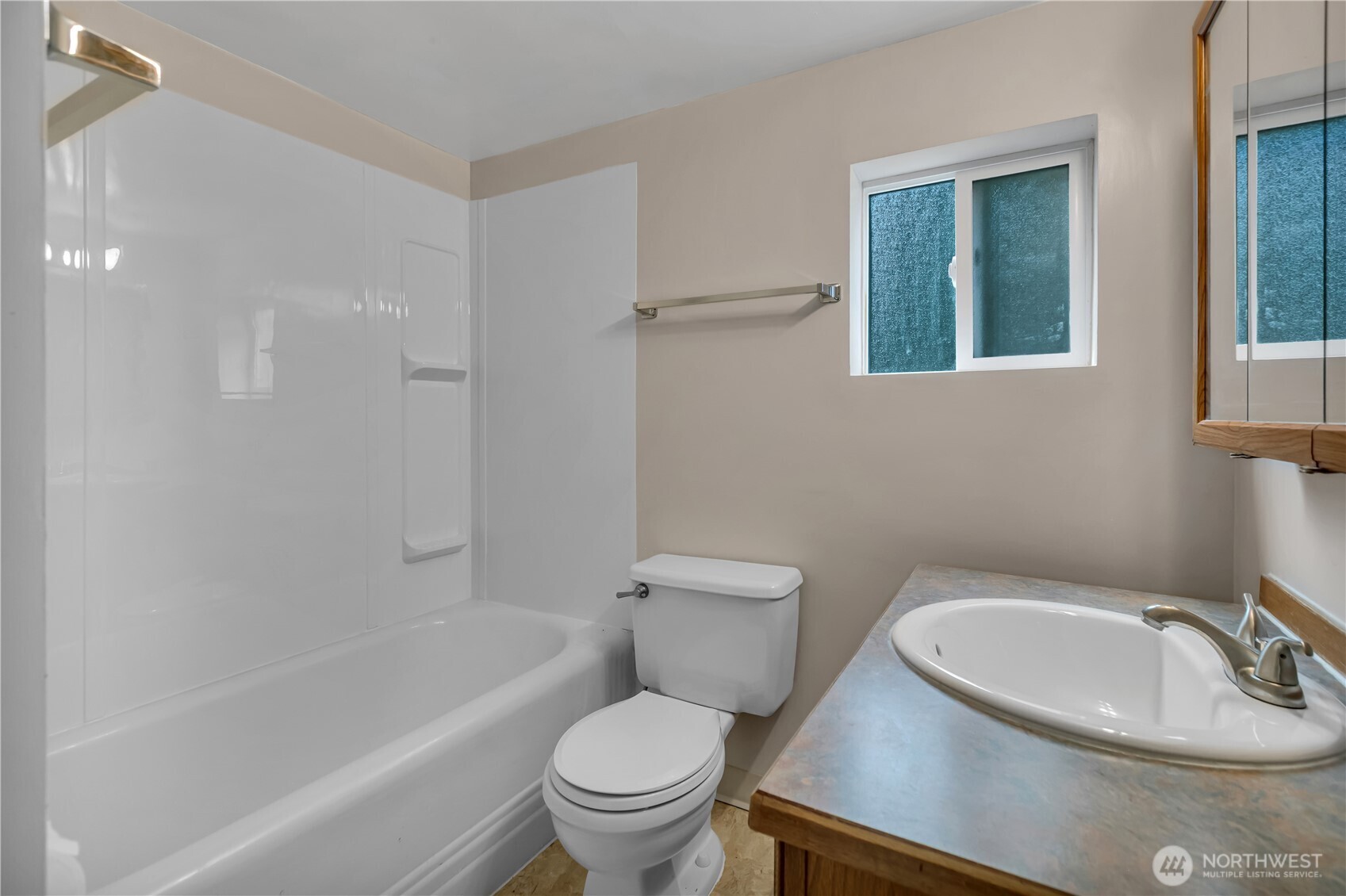4613 S 125th Street Property Photo 15