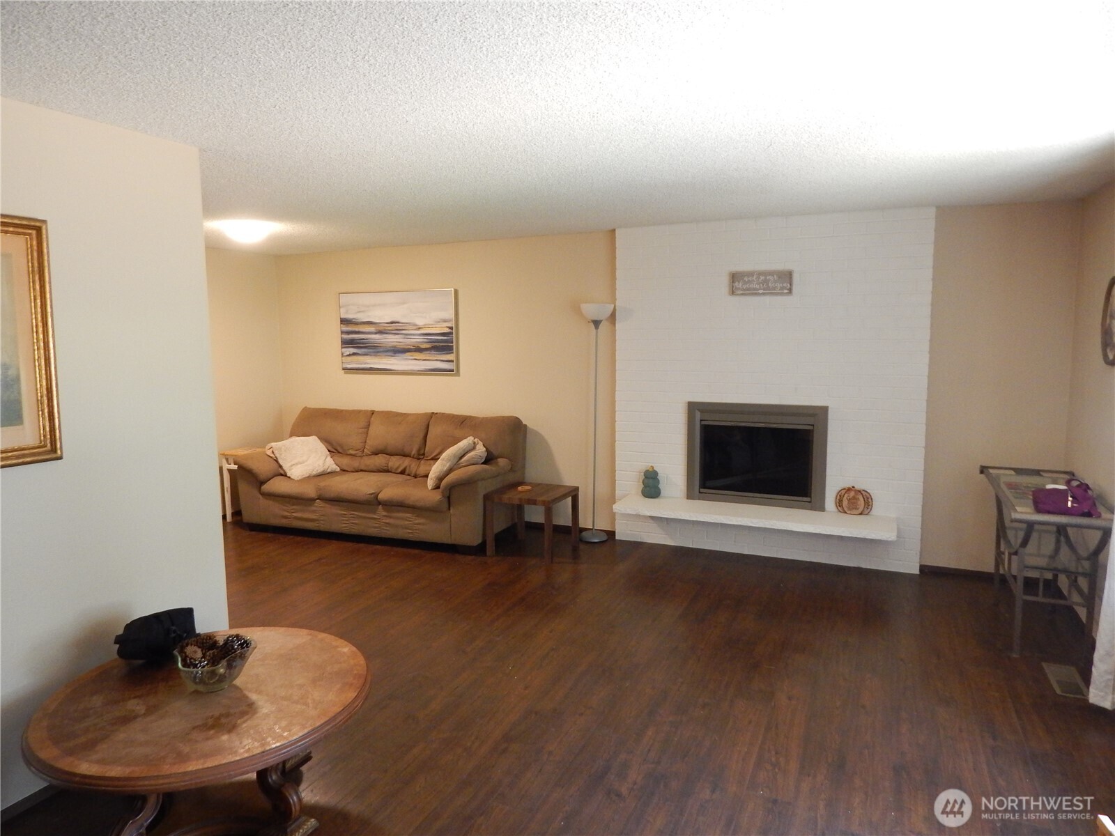 522 Penguin Court Property Photo 2