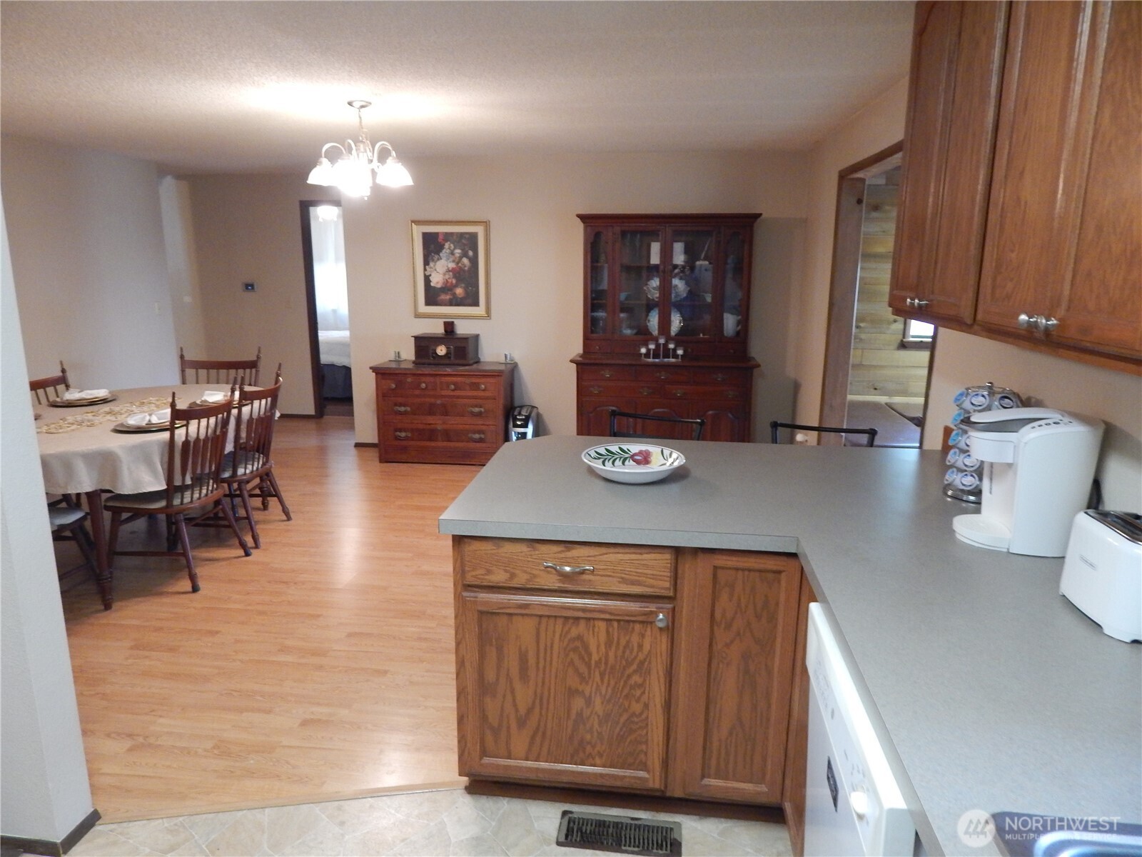 522 Penguin Court Property Photo 11