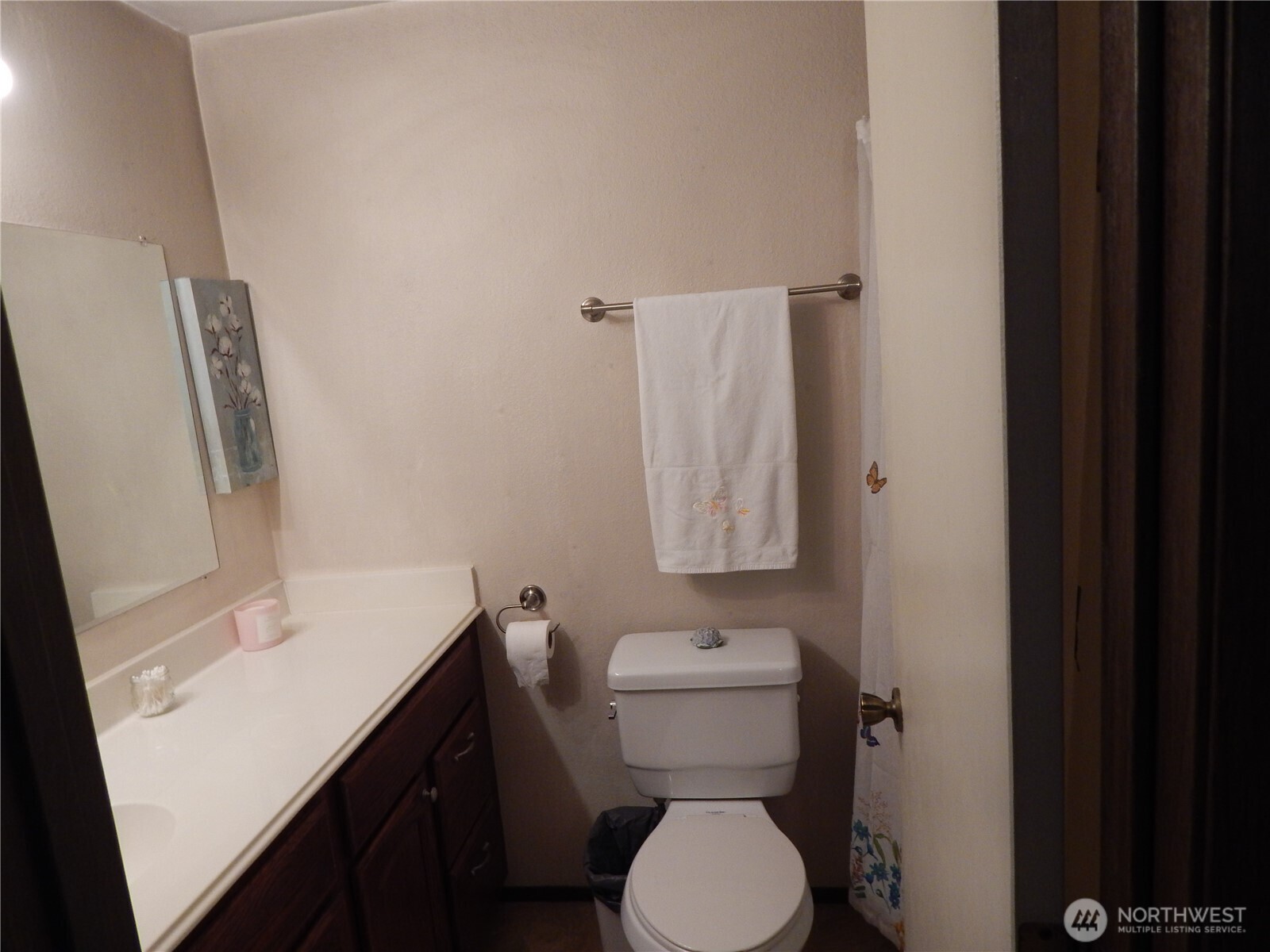 522 Penguin Court Property Photo 18