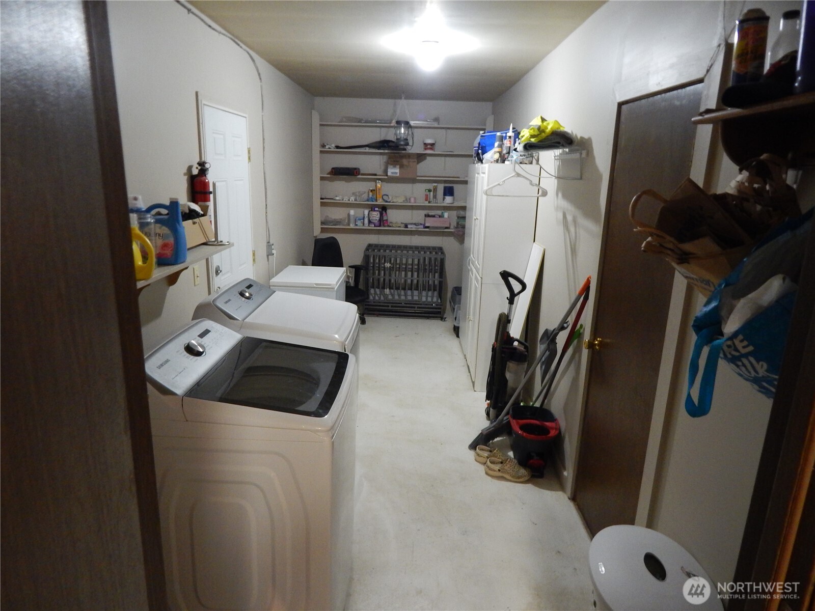 522 Penguin Court Property Photo 24