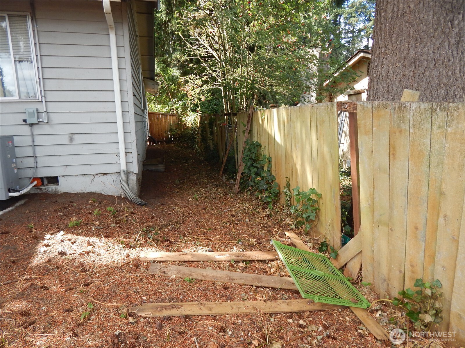 522 Penguin Court Property Photo 27