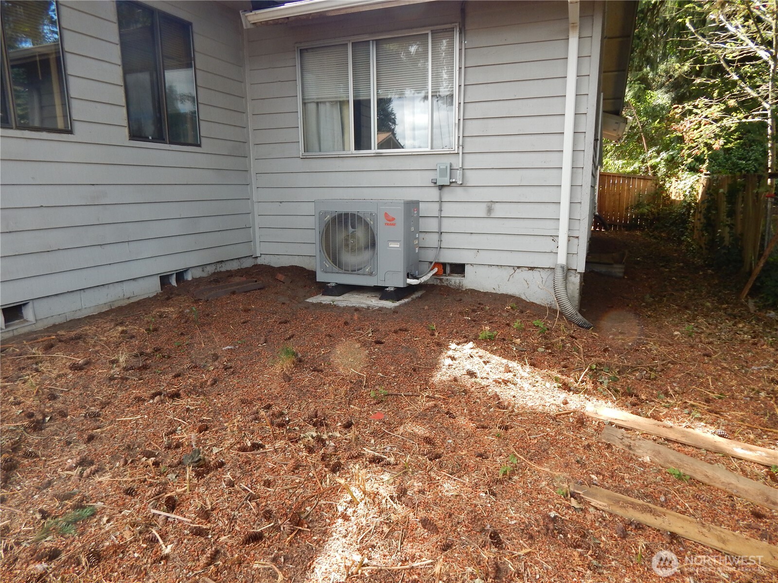 522 Penguin Court Property Photo 28