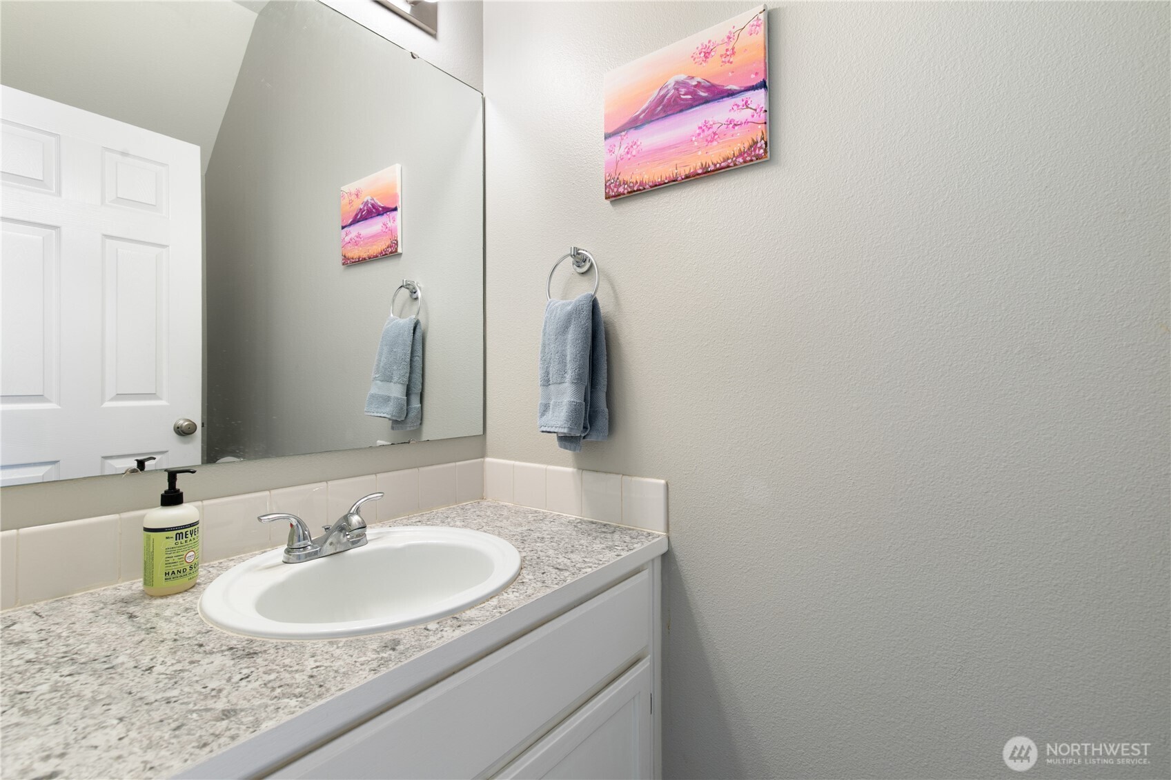 2754 Comet Street Property Photo 9