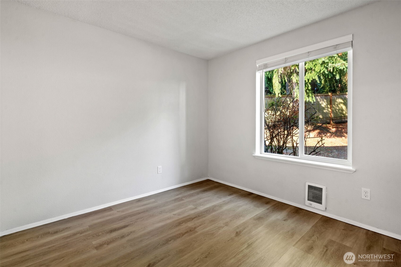 3905 N Highland Street Property Photo 23