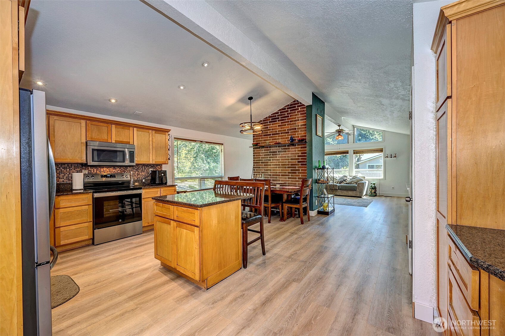 21220 Shell Valley Road Property Photo 7