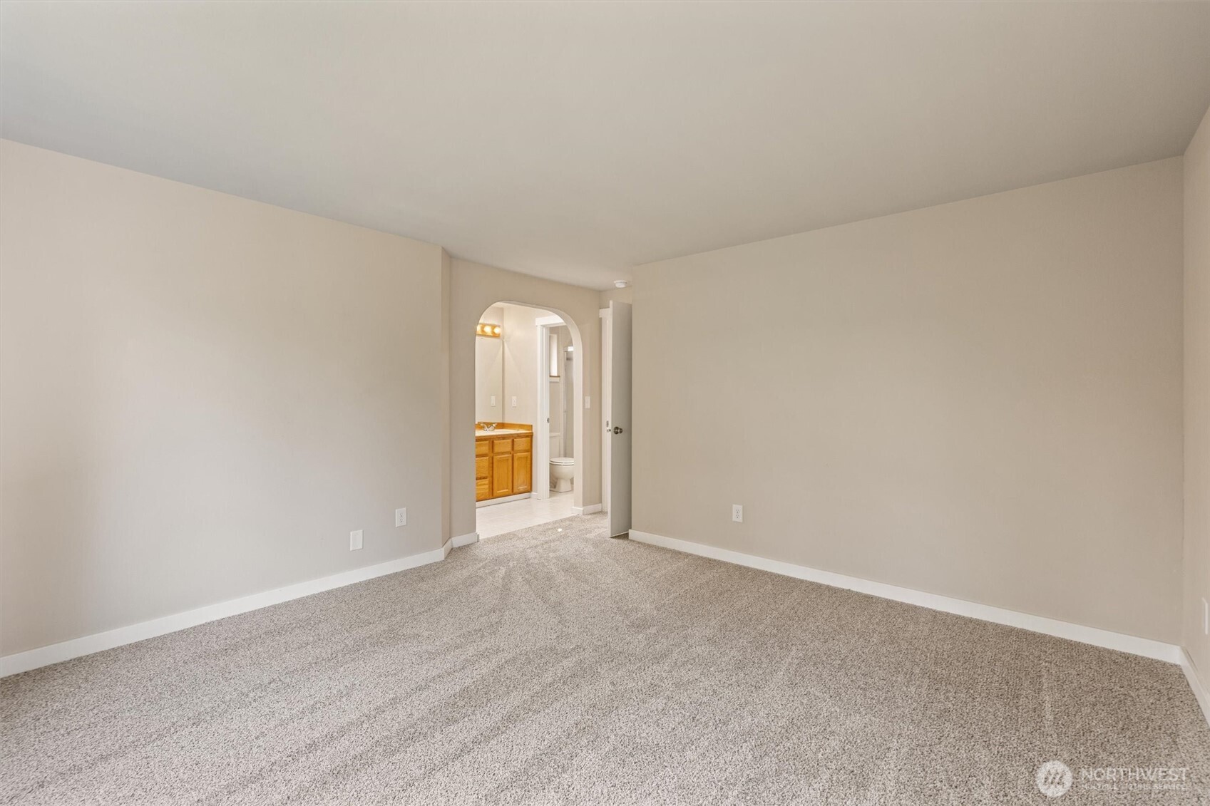 703 Salmon Run Street Property Photo 13