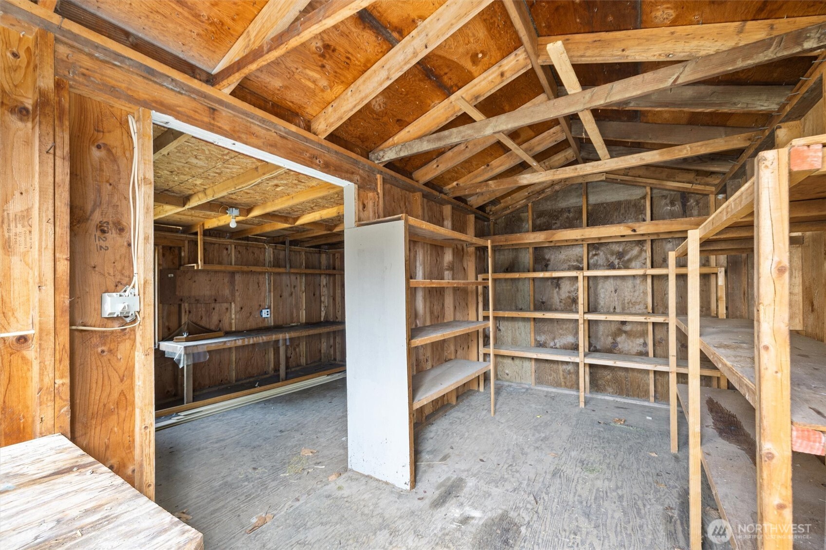 703 Salmon Run Street Property Photo 25