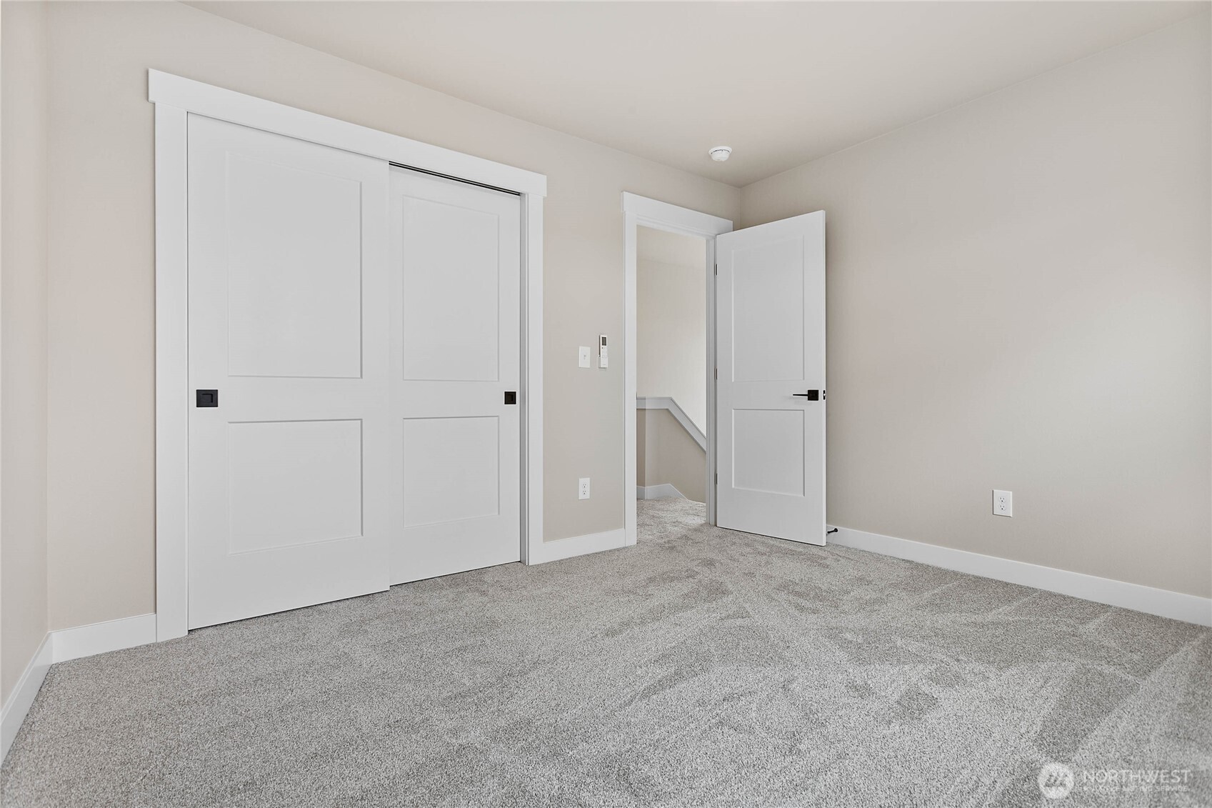 312 W 3rd Street Property Photo 17