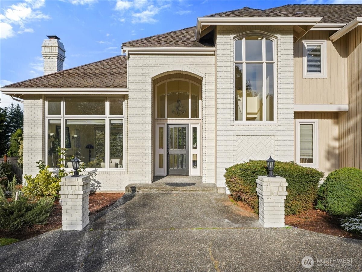 14823 164th Place Property Photo 2