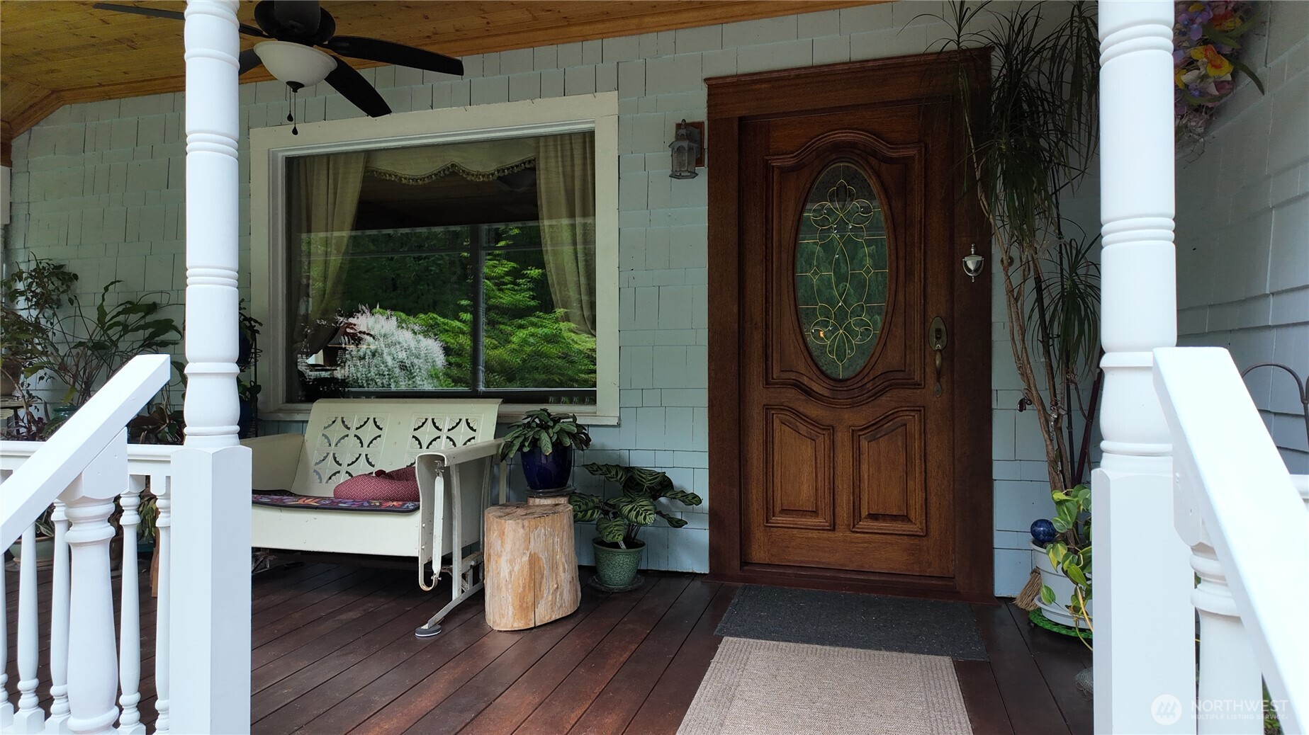 2909 Overpass Road Property Photo 5