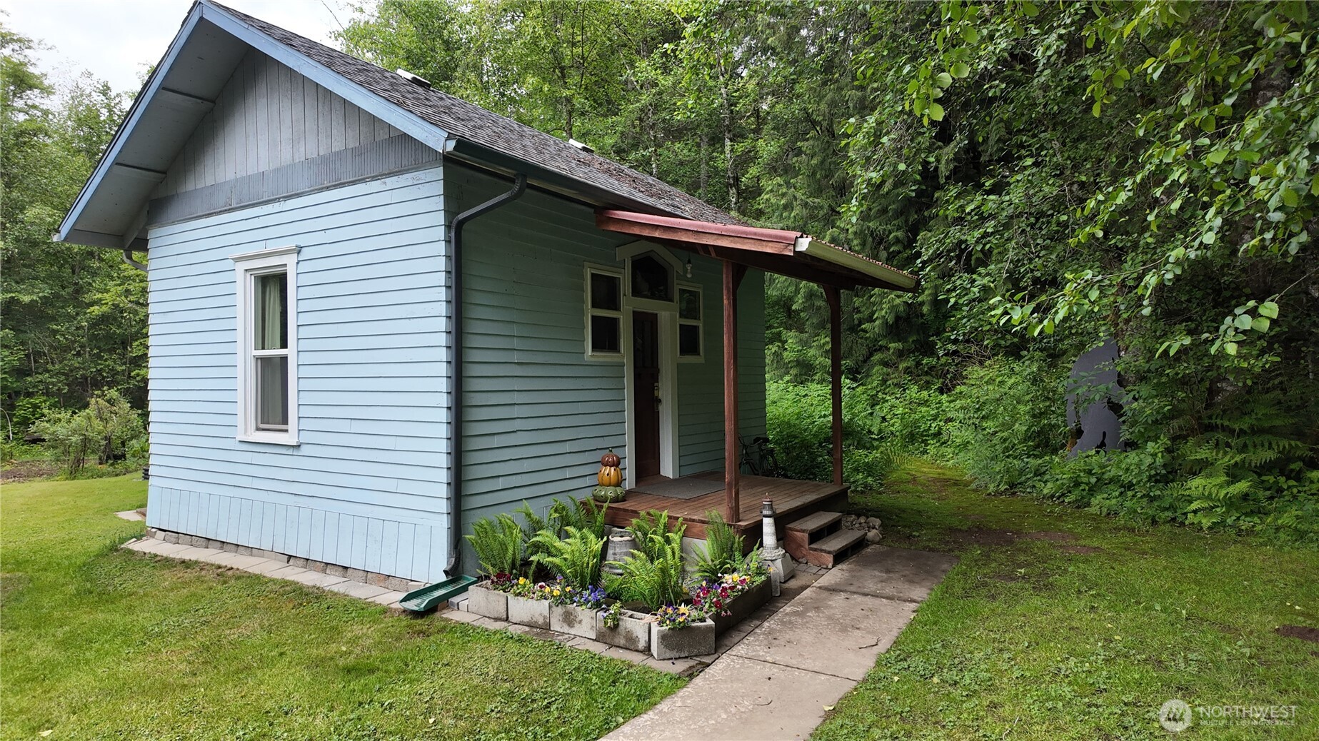 2909 Overpass Road Property Photo 29