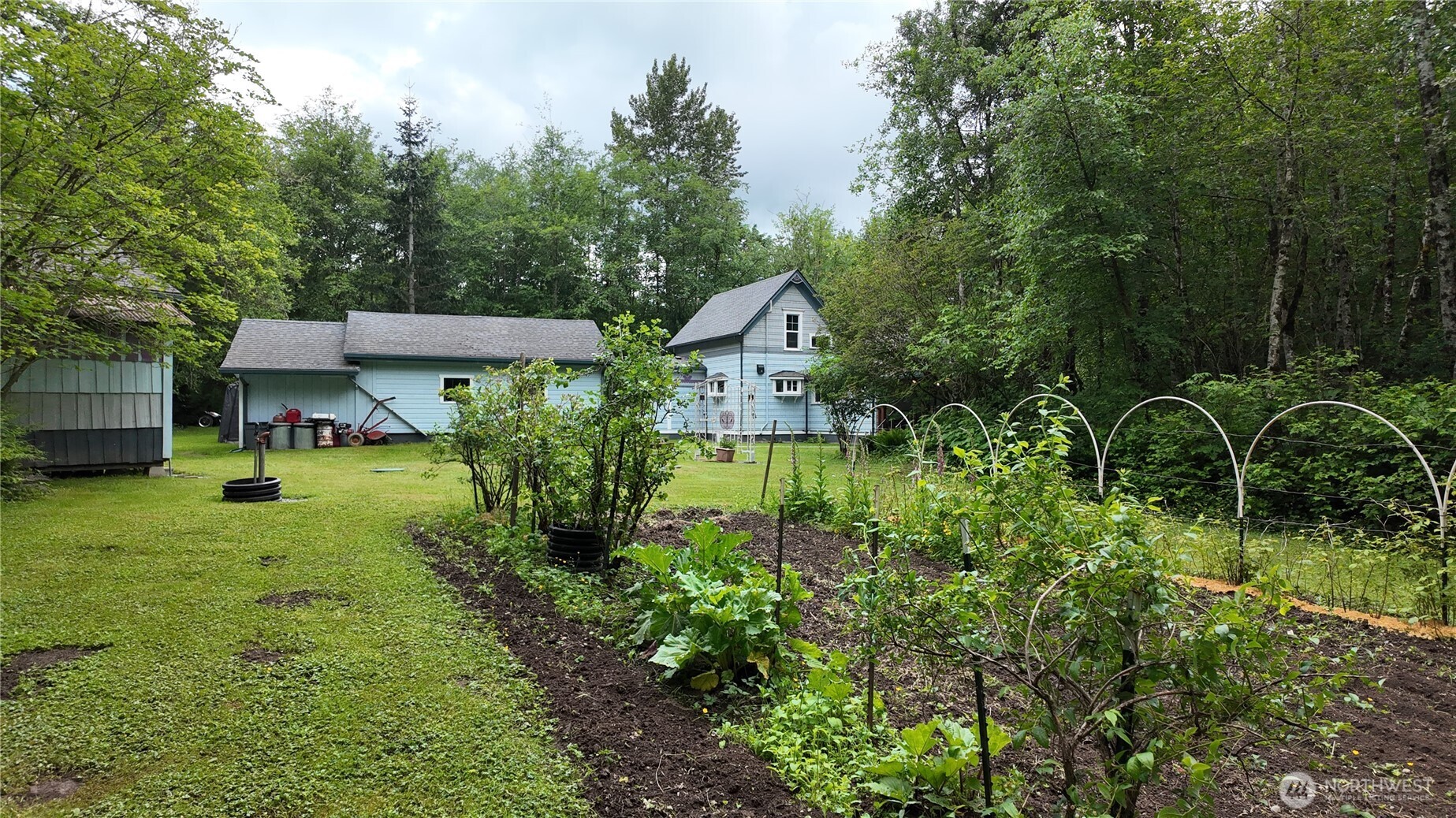 2909 Overpass Road Property Photo 32