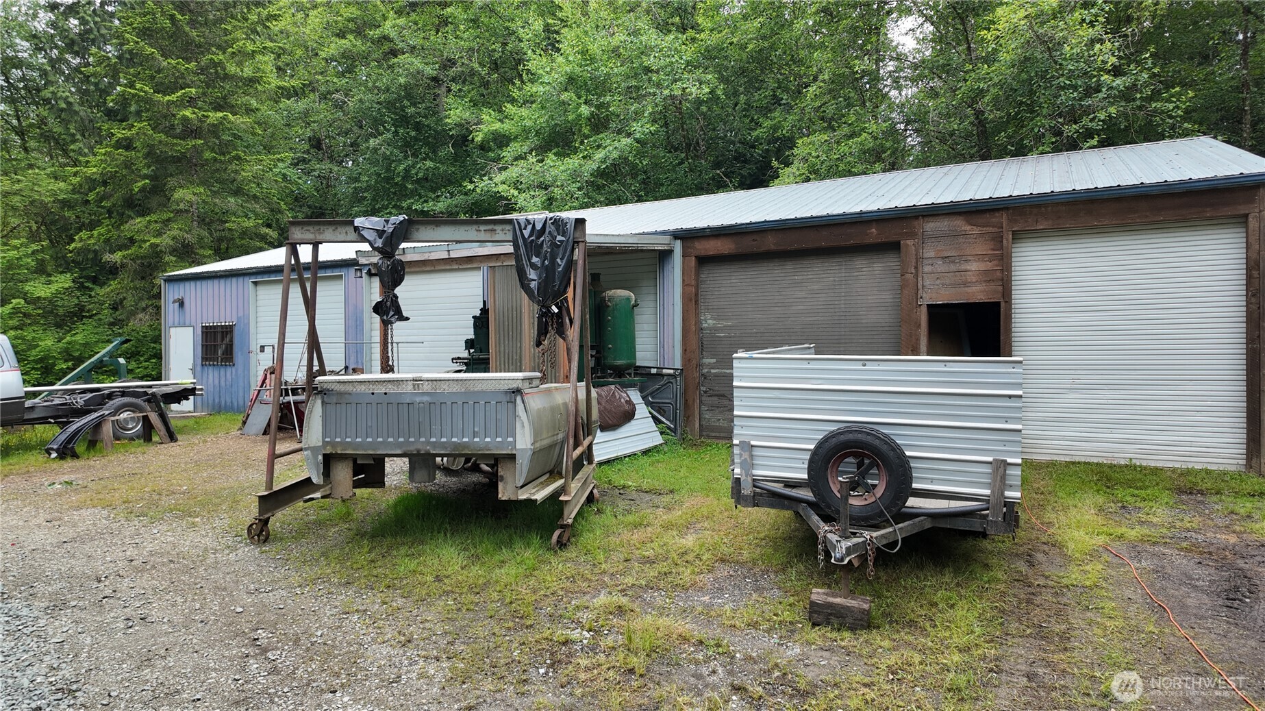 2909 Overpass Road Property Photo 37