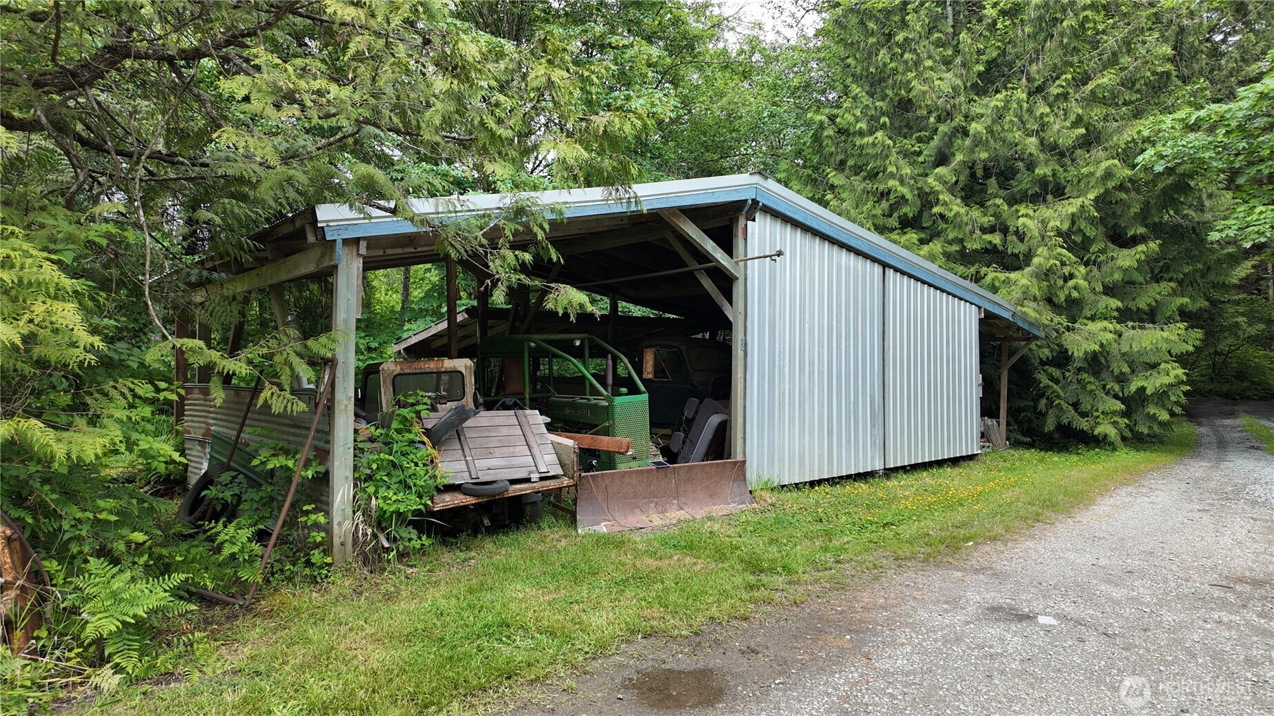 2909 Overpass Road Property Photo 38