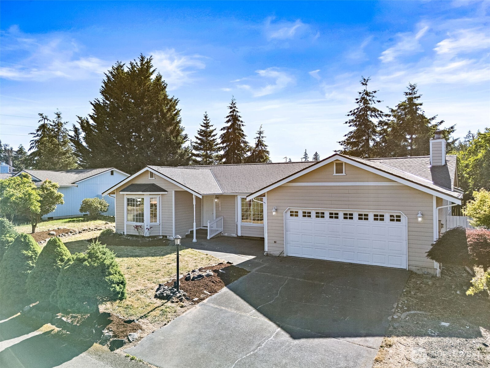 15012 2nd Avenue Property Photo 2