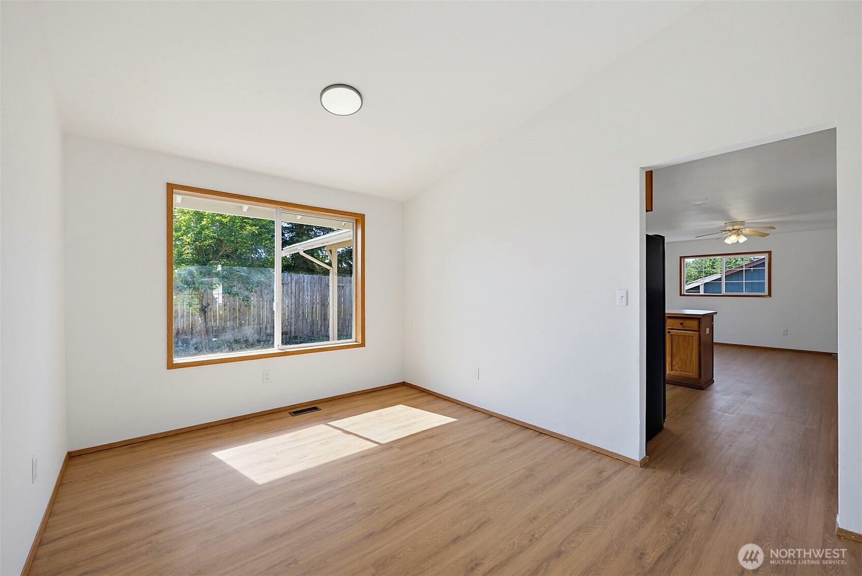 15012 2nd Avenue Property Photo 8