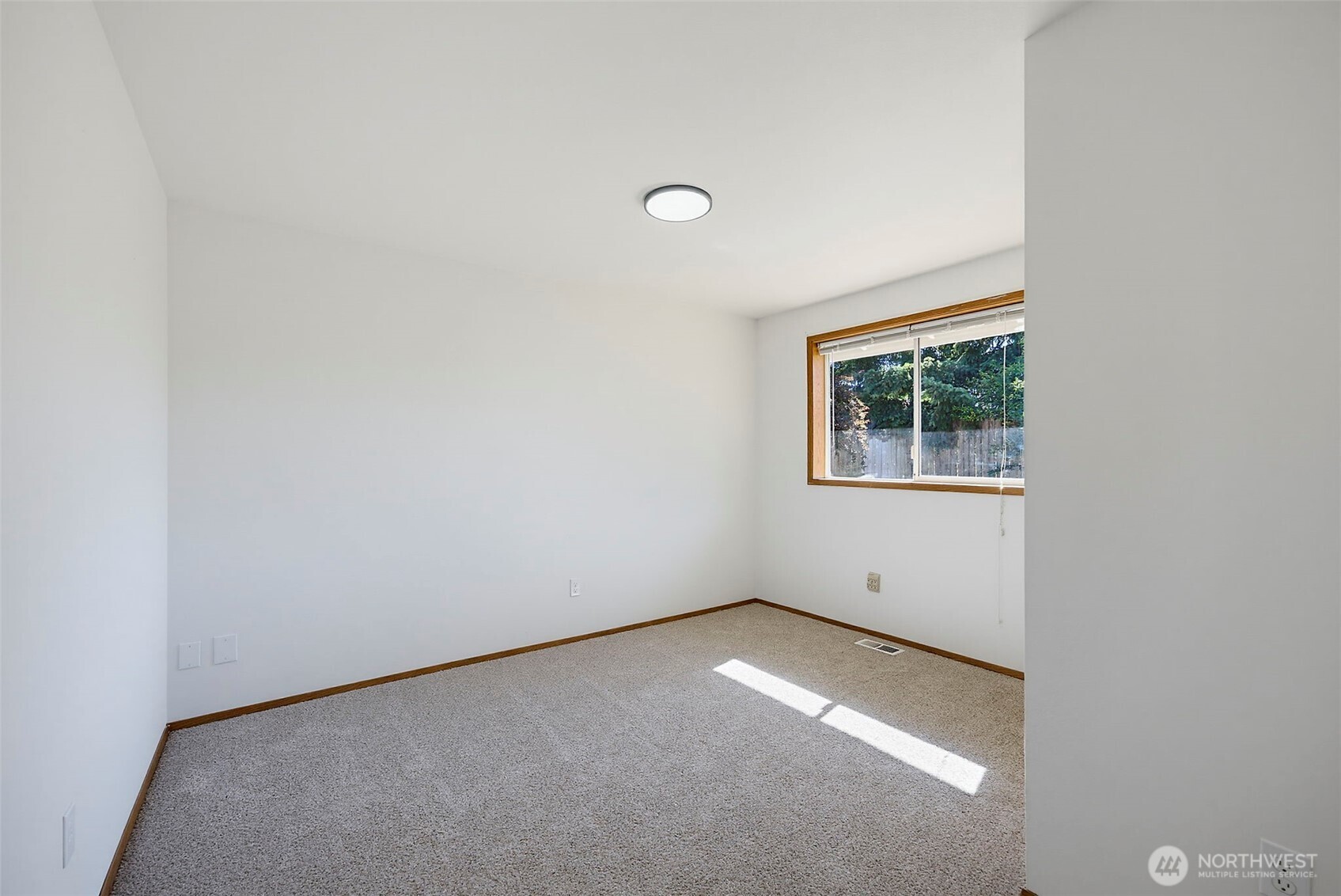 15012 2nd Avenue Property Photo 19