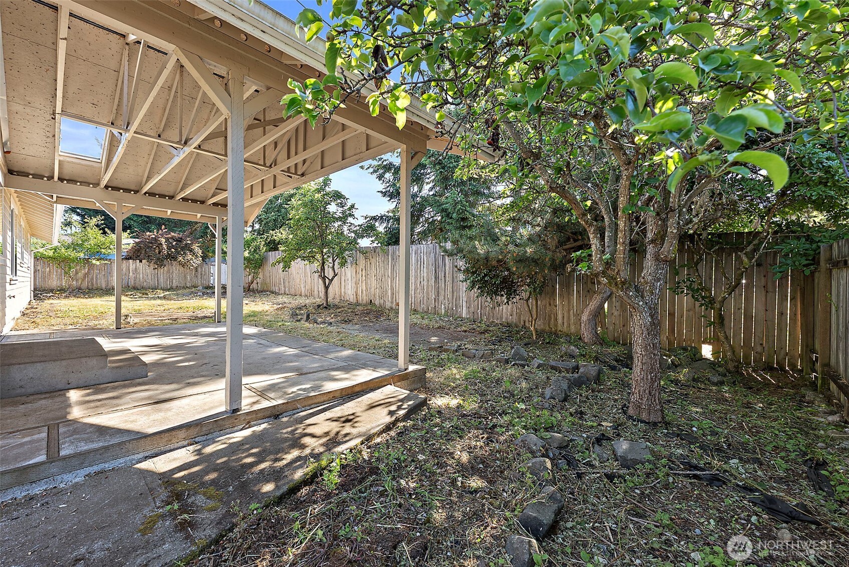 15012 2nd Avenue Property Photo 23