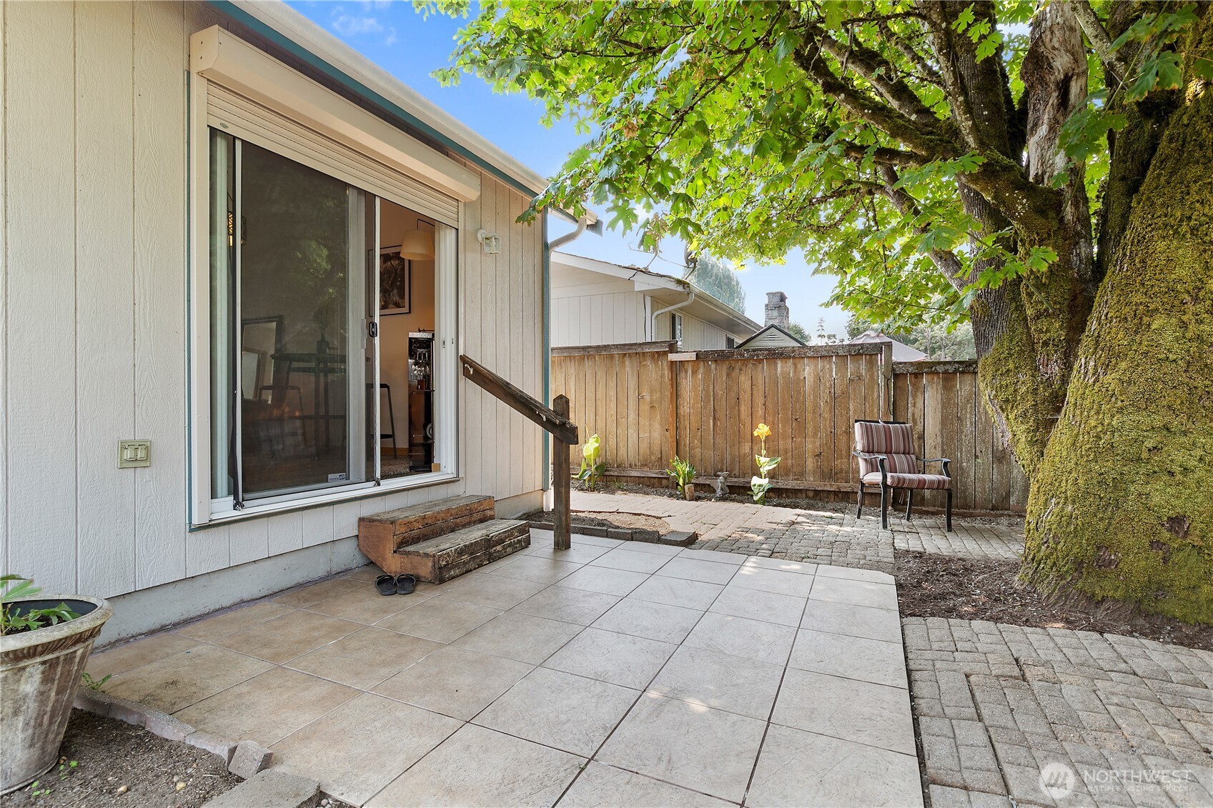 4828 College Lane Property Photo 15