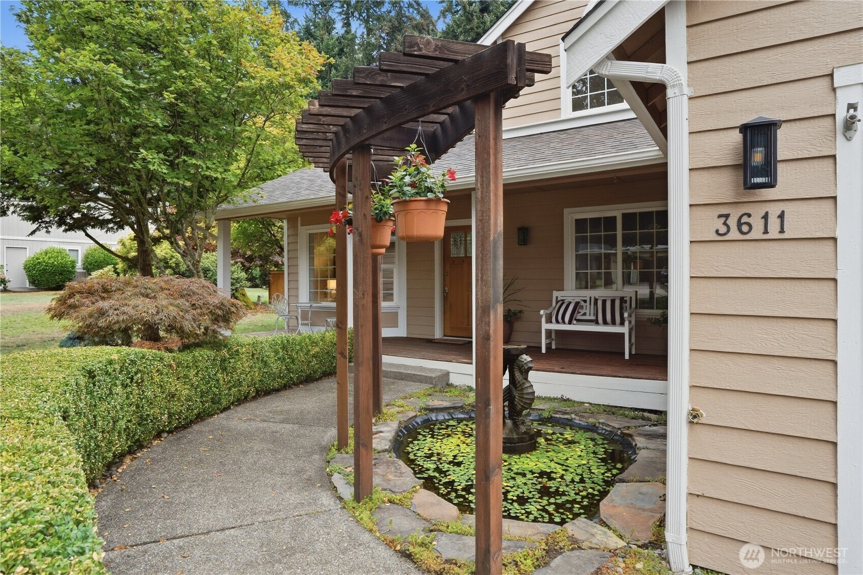 3611 135th Street Property Photo 2