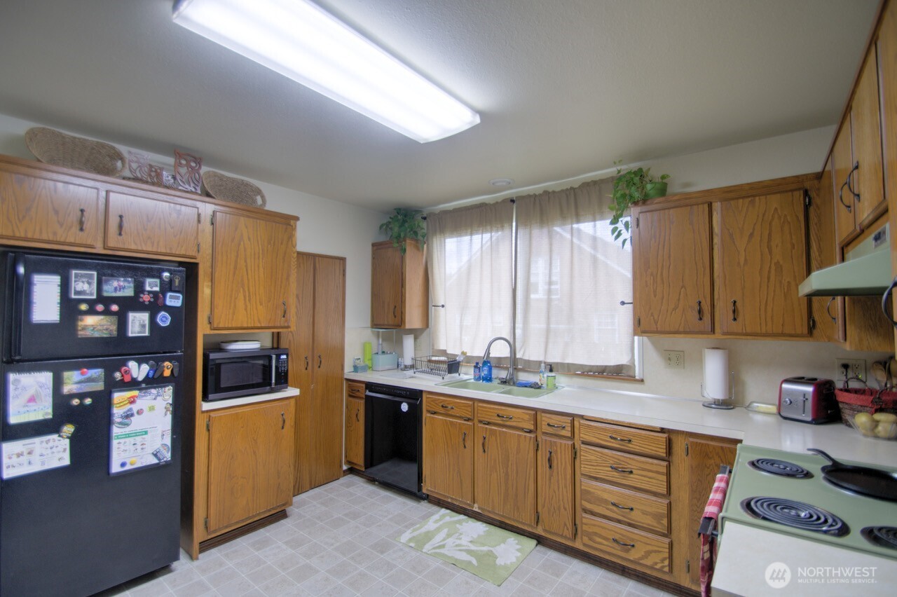 664 Nw New York Avenue Property Photo 7