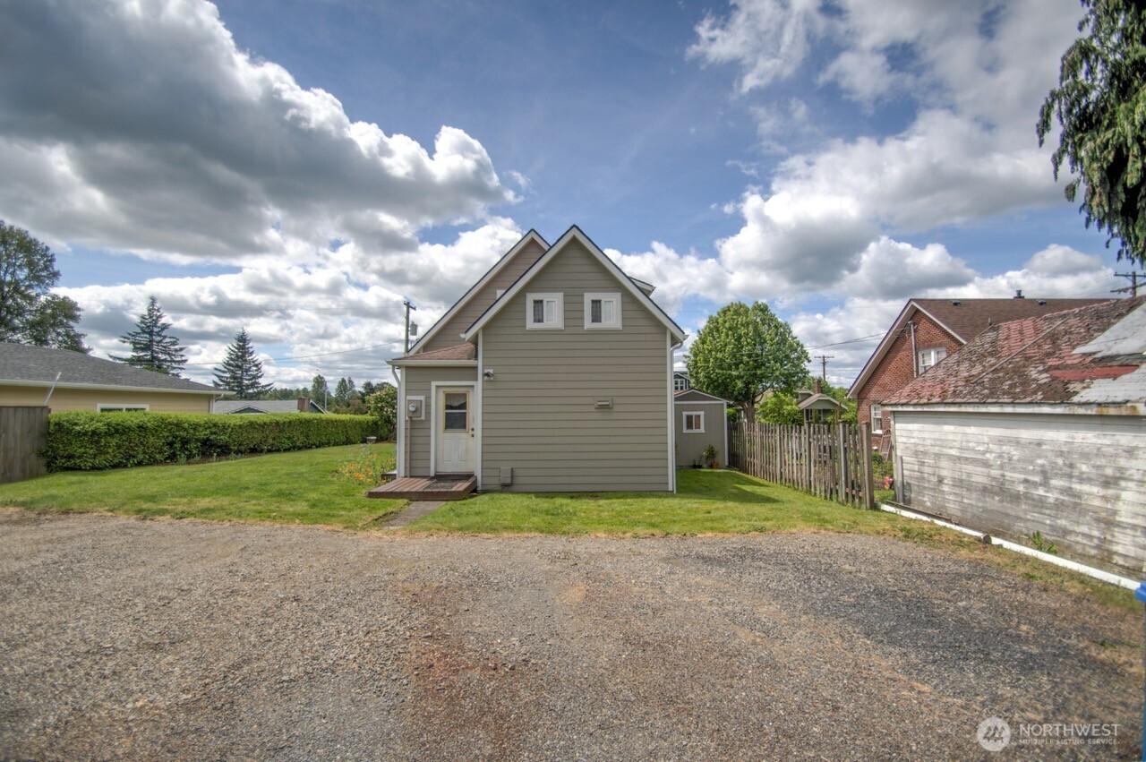 664 Nw New York Avenue Property Photo 27