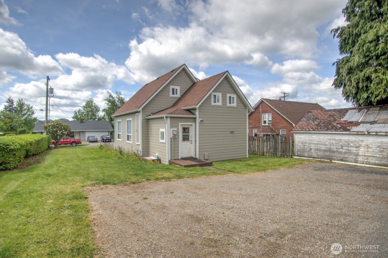 664 Nw New York Avenue Property Photo 31