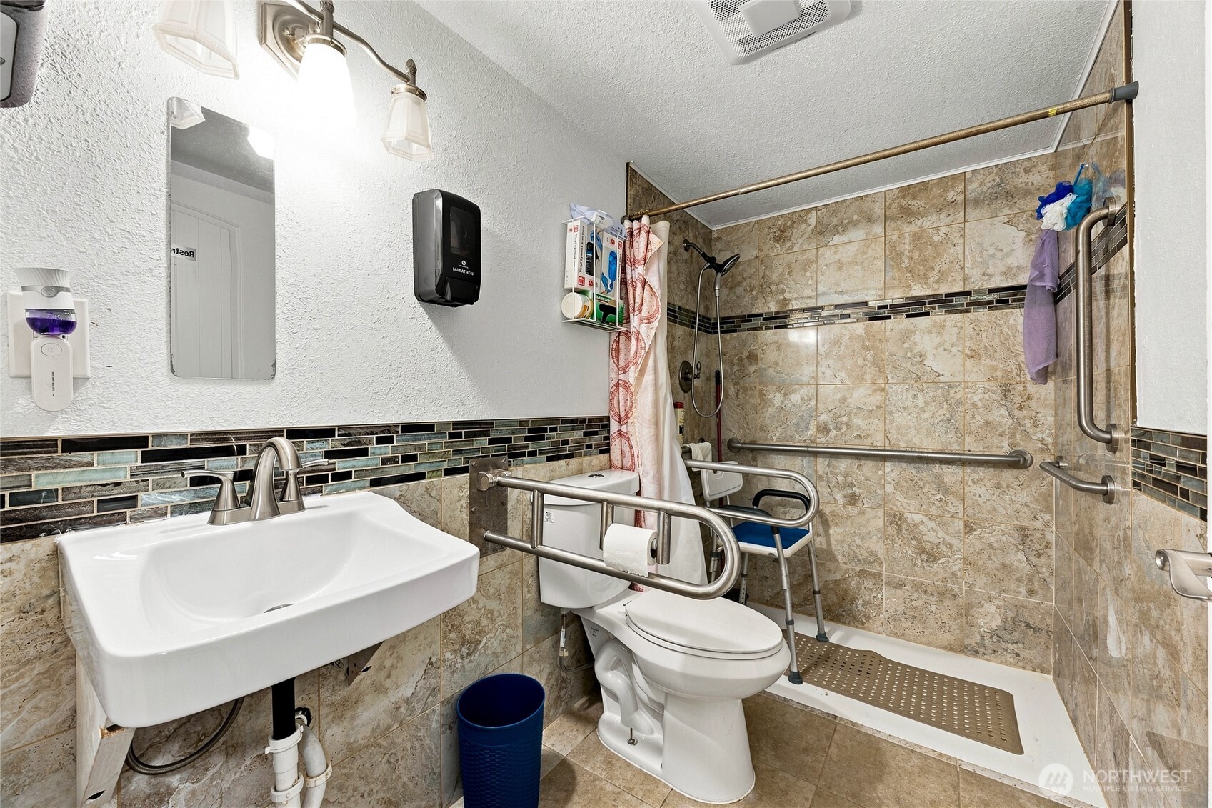 2563864 Property Photo 7