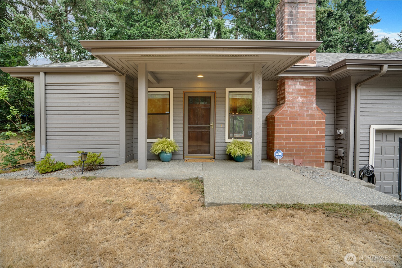3507 Harborcrest Court Property Photo 4