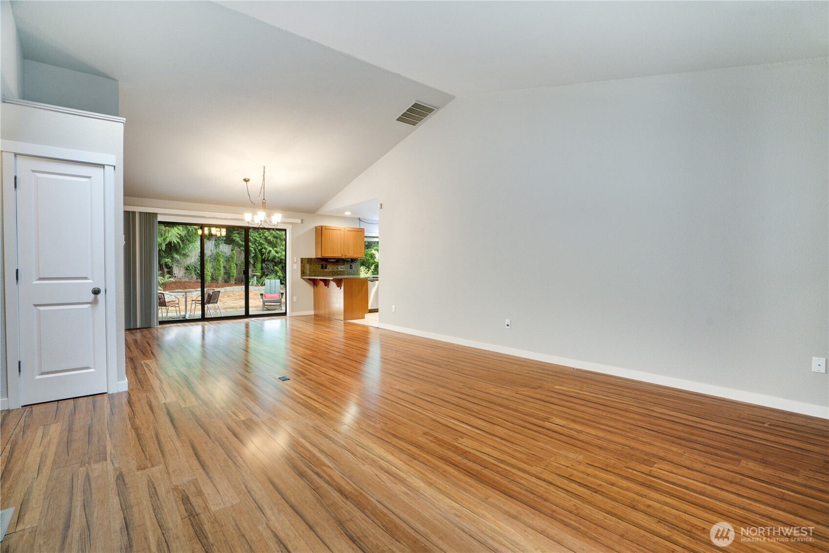 3507 Harborcrest Court Property Photo 6