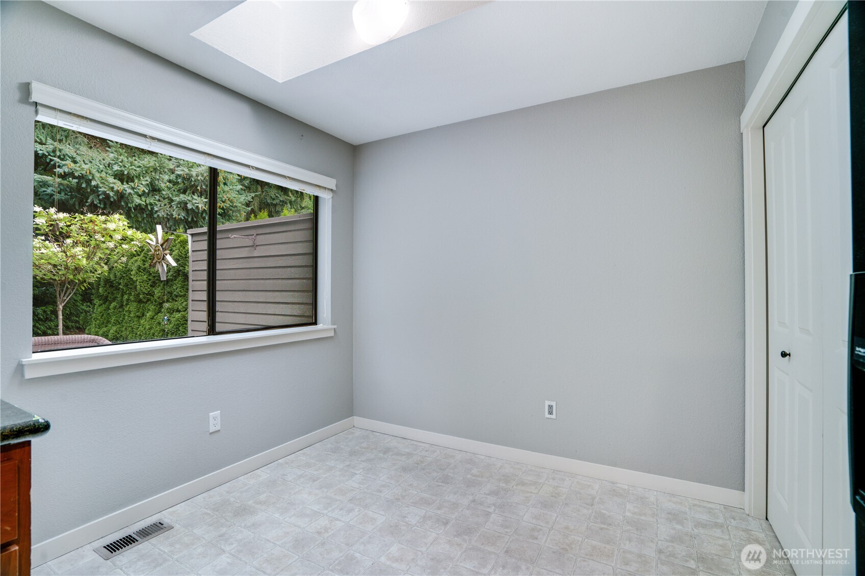 3507 Harborcrest Court Property Photo 13